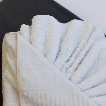 Ivory Seafront With Views!- Fl 10 By Homely * St Paul's Bay