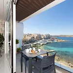 Ivory Seafront With Views!- Fl 10 By Homely Apartment *